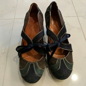 Naya Briar Pumps